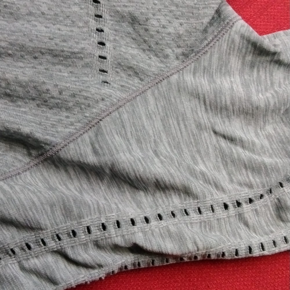 ATHLETA SHIRT - Picture 10 of 10
